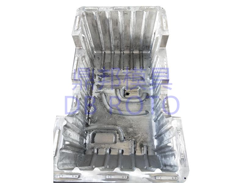 油箱滾塑模具M(jìn)J-CYX-004